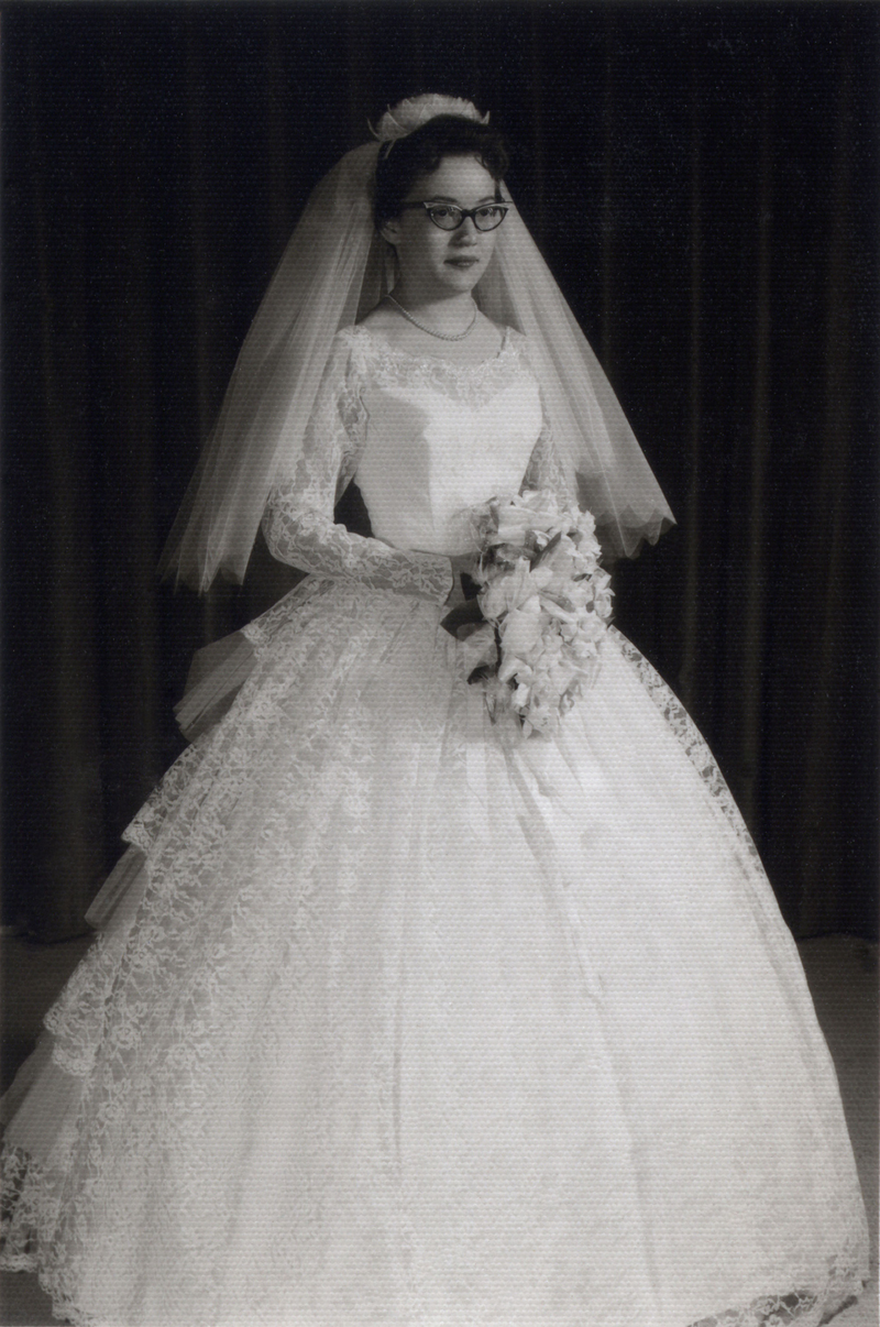 Illustration for article titled Wedding Pix from the 60s!